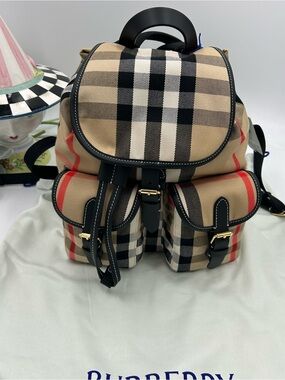 Unisex Burberry ENFIELD classic check canvas/leather strap backpack made iItaly